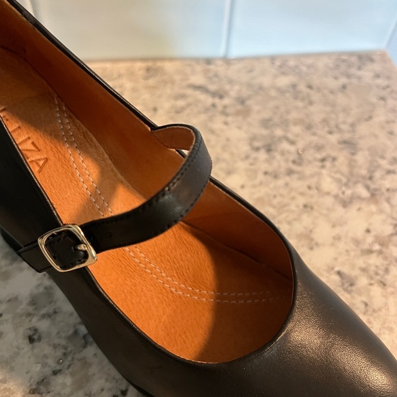 Dr. Liza Ngozi pump - Picture 3 of 6